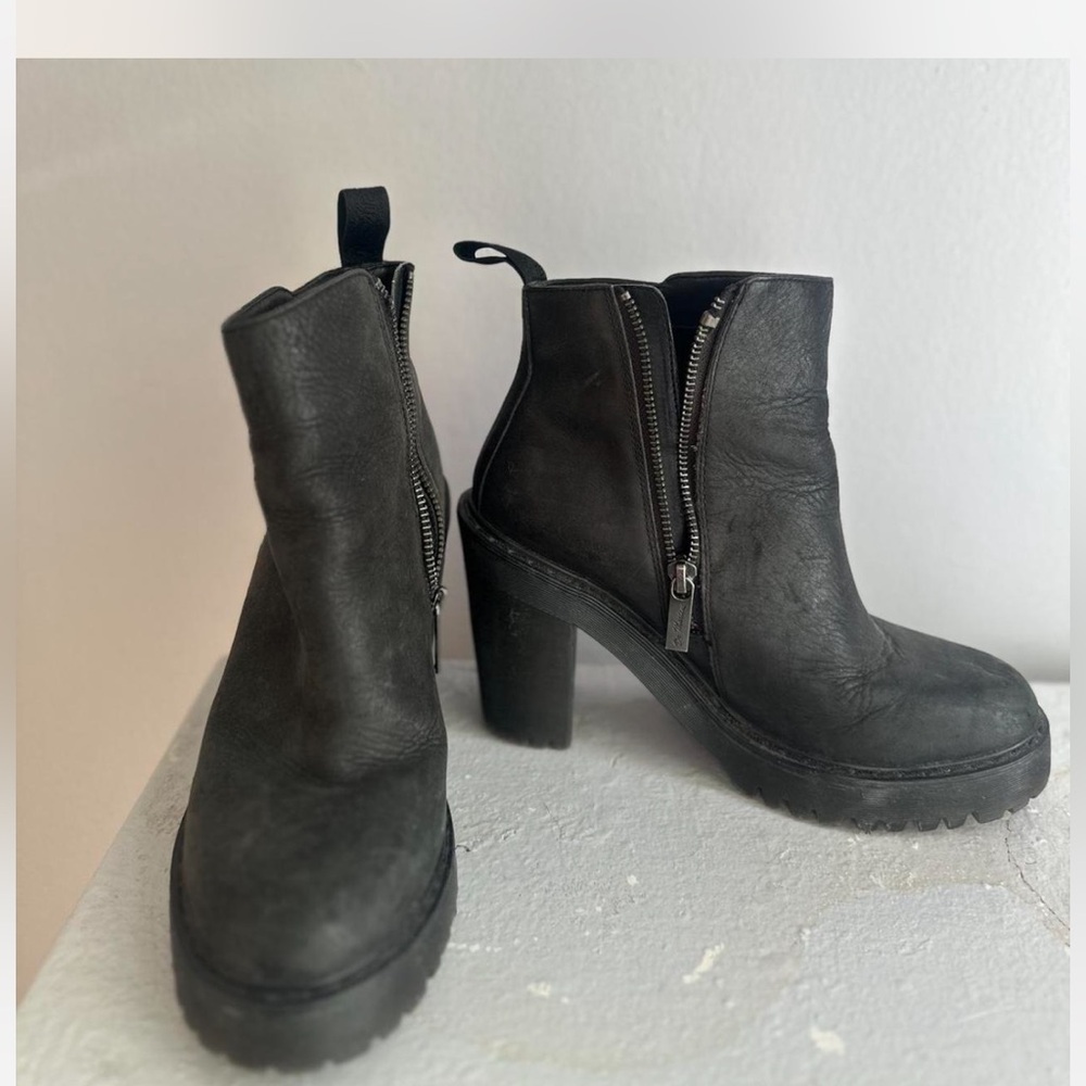 Doc Marten Chelsea heeled black boot with side zip up
